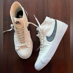 Nike sb blazer court mid